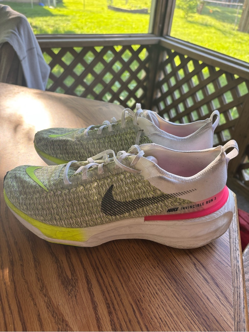 Nike Invincible Run 3 Running Shoes - Light Green, Neon Pink, Yellow, White